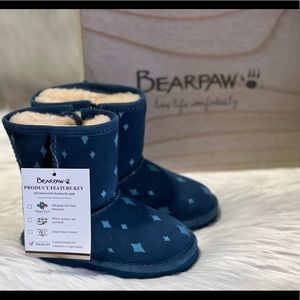New Bearpaw Kids' Elle Zip Short Water Resistant Boot Toddler/Little Kids